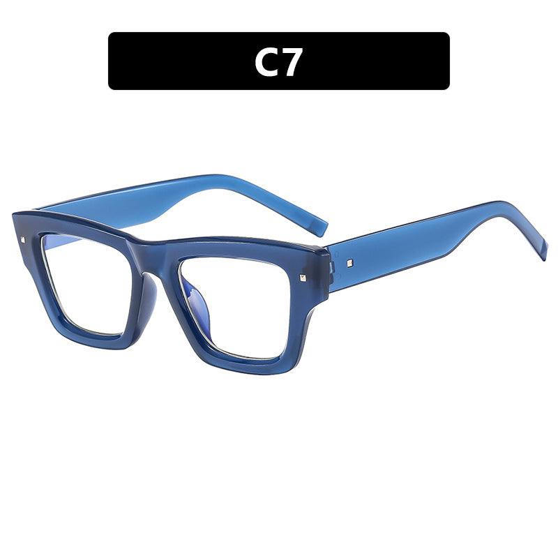 Ladies trendy sunglasses with square frame and UV protection Stornfield