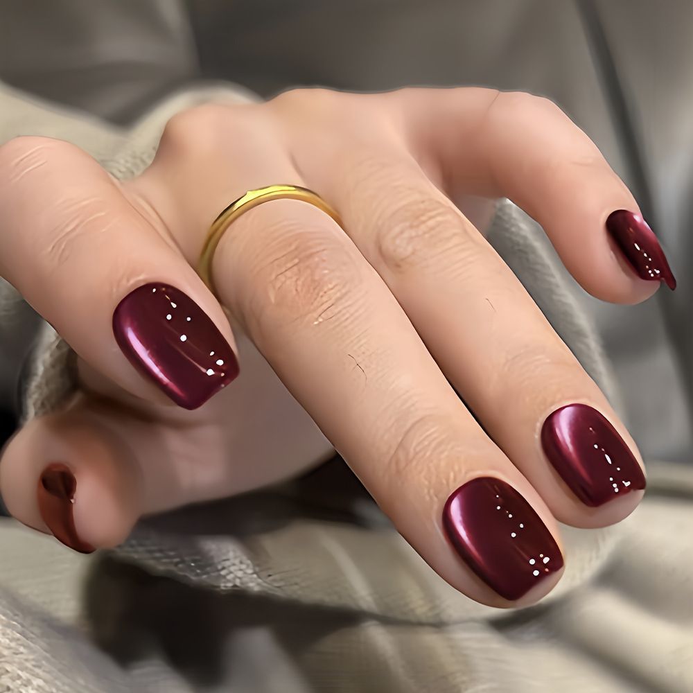 Artistic Heart-Embellished Press-On Nails Stornfield