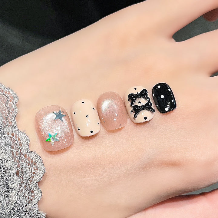 Artistic Nail Design Set Stornfield