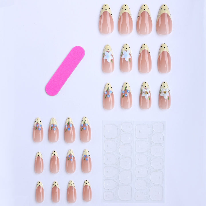 Trendy Nail Art Stornfield