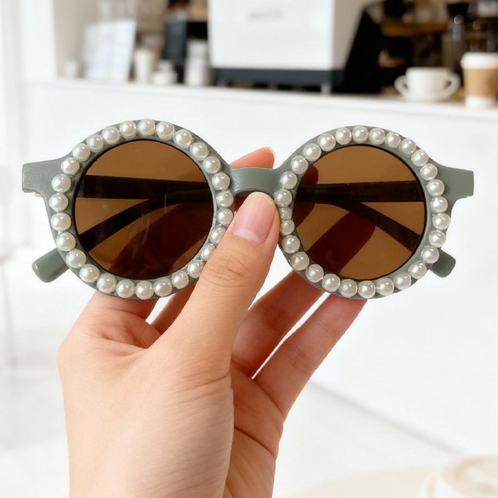 Elegant Pearl-Embellished Round Sunglasses Stornfield