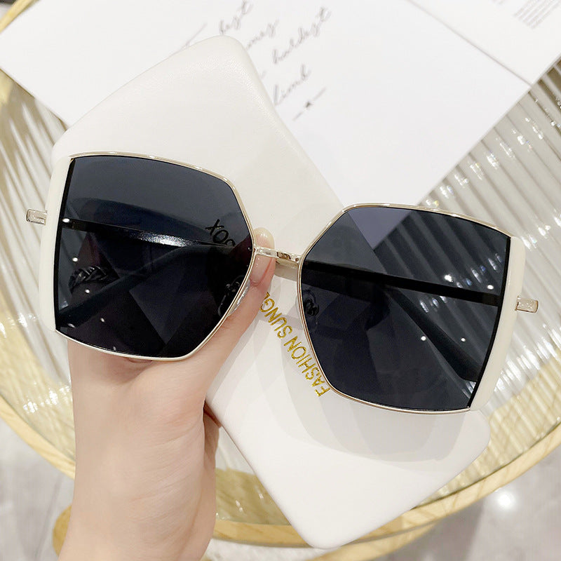 Women's Geometric Sunglasses with Luxurious Metal Frame Stornfield