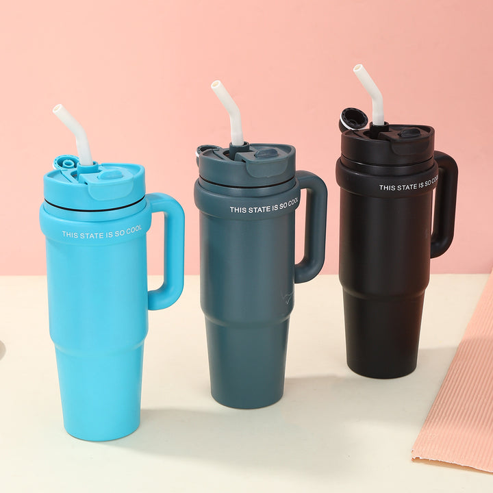 Unisex drinking cup with integrated straw Stornfield