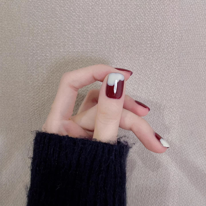 Artistic Press-On Nail Set with Unique Design Elements