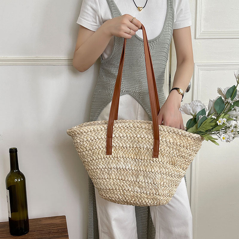Elegant Bast bag with Long Leather Straps Stornfield