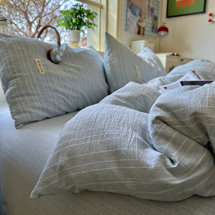 Elegant Textured Bedding Set
