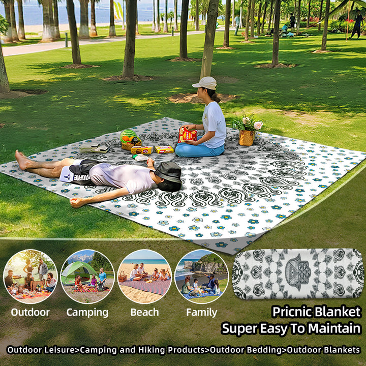 Mandala Design Beach Mat Stornfield