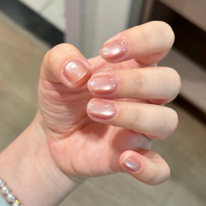 Artificial nails with elegant shine effect Stornfield