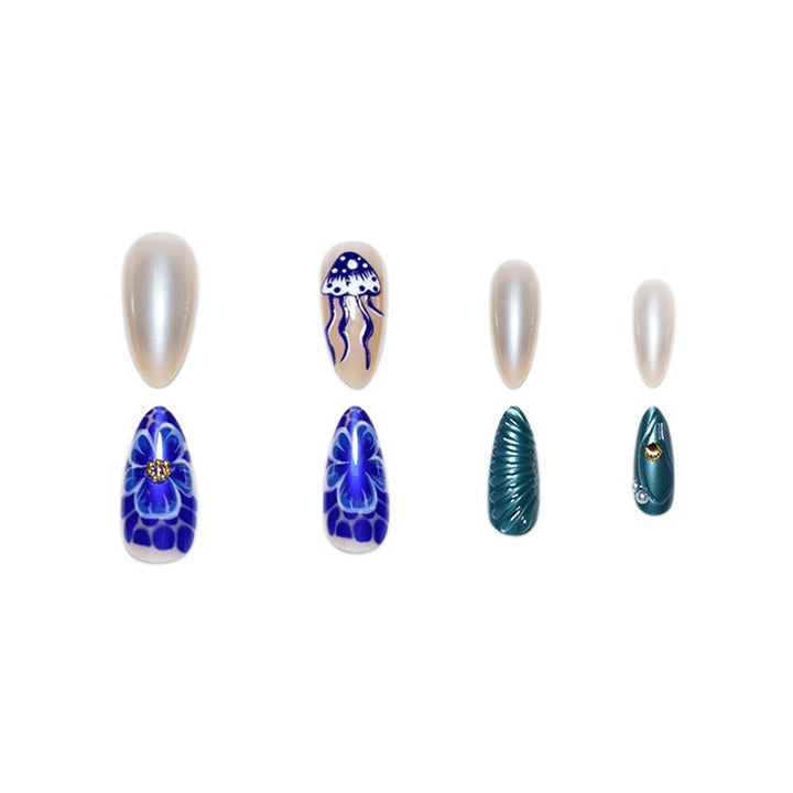 Artistic Beach-Inspired Press-On Nail Art Stornfield