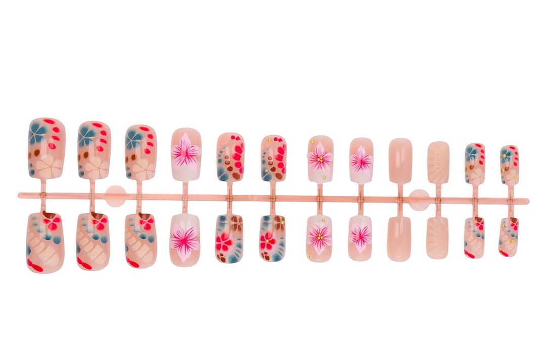 Artificial nail set with elegant floral design Stornfield