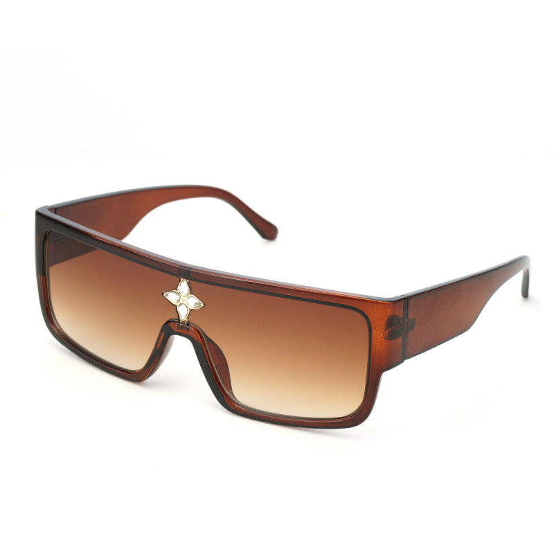Women's sunglasses in futuristic oversized design with sparkling decor Stornfield