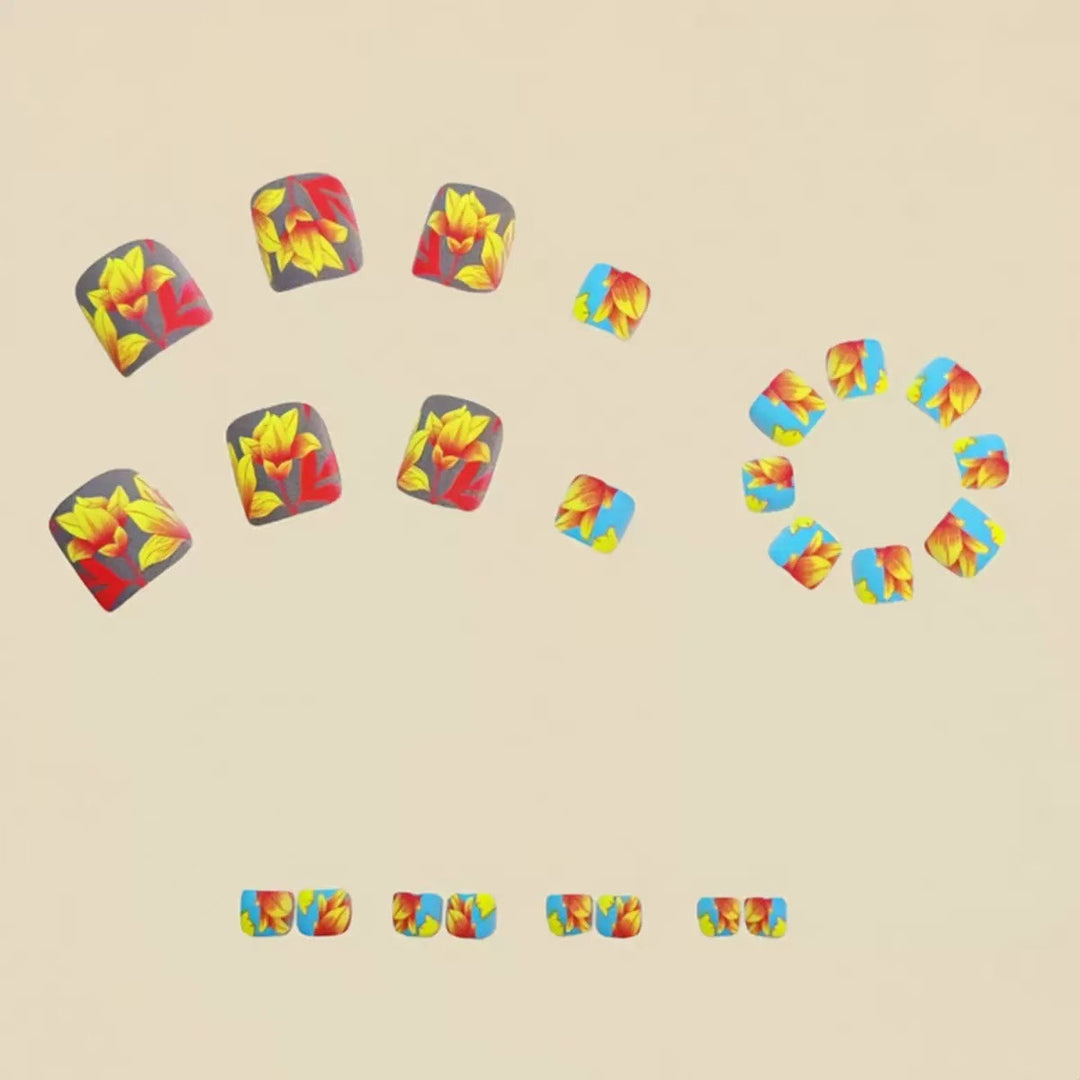 Nail art set with exotic floral design Stornfield