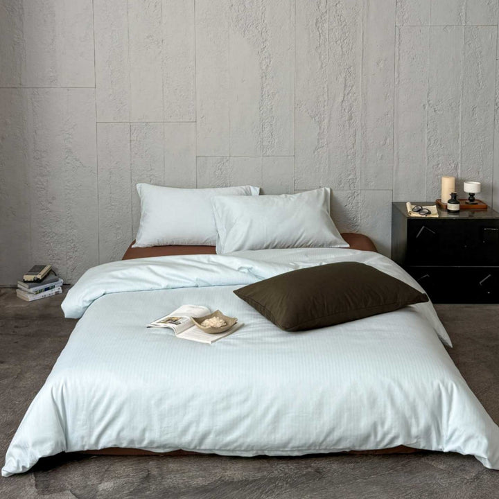 Minimalist Stripe-Textured Cotton Sateen Duvet Cover and Pillowcase Set with Hidden Zipper
