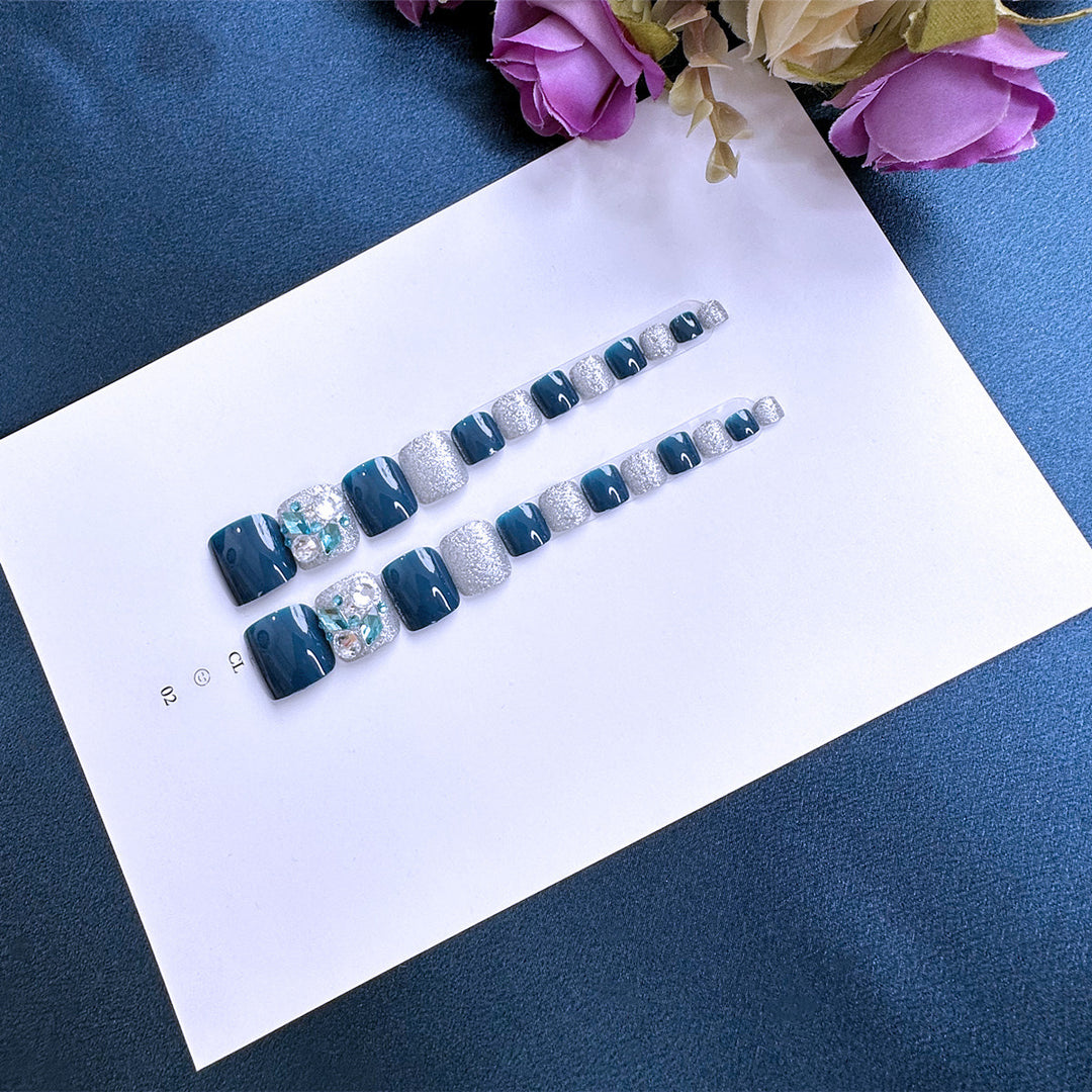 Exclusive toenail art with glitter and gemstones Stornfield
