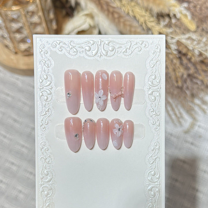 Floral Press-On Nail Art Set Stornfield