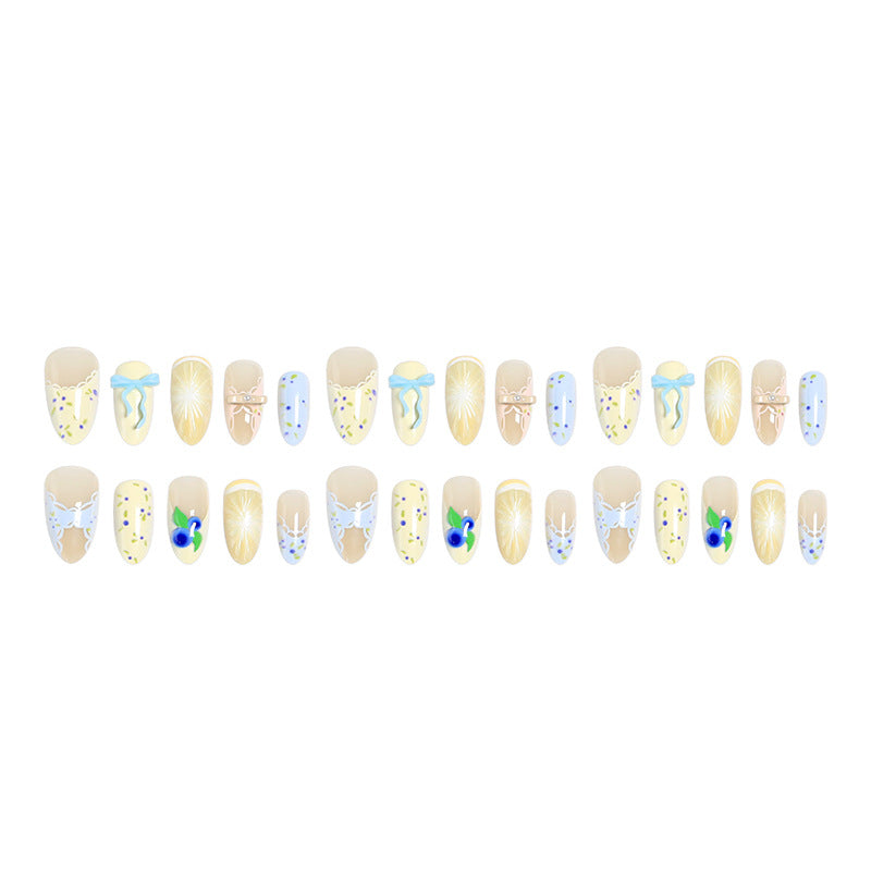 Artificial nails with playful floral design Stornfield