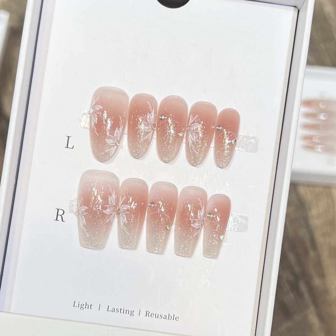 Elegant Floral-Inspired Press-On Nail Set Stornfield