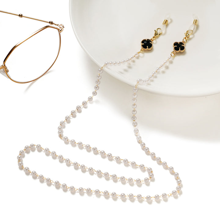 Elegant glasses holder chain with pearl accents Stornfield