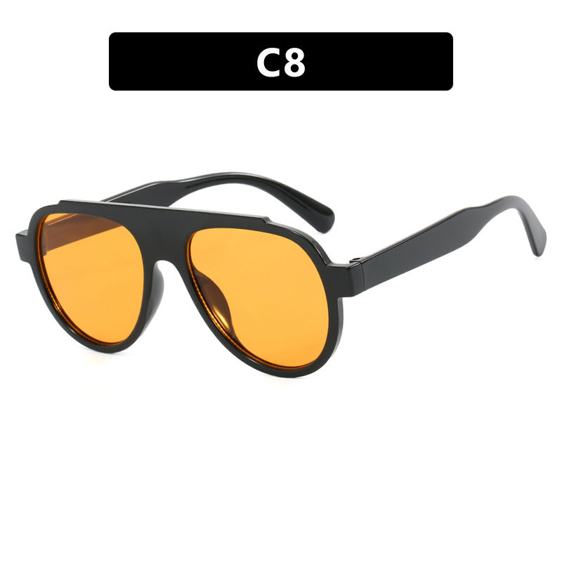 Women Vintage-Style Sunglasses with Elegant Plastic Frame in Leopard Pattern Stornfield