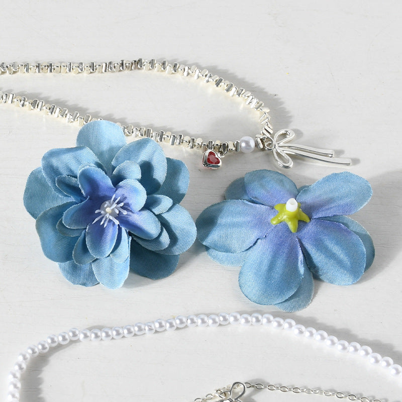 Elegant Floral Hair Clips
