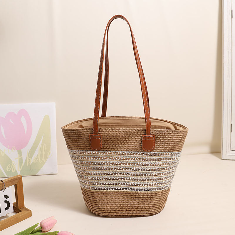 Elegant Bast bag with leather accents Stornfield