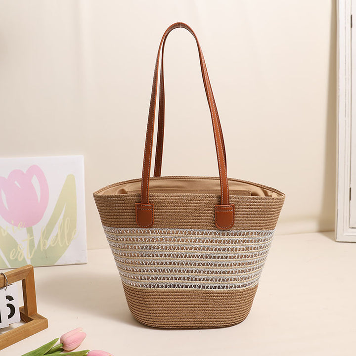 Elegant Bast bag with leather accents Stornfield
