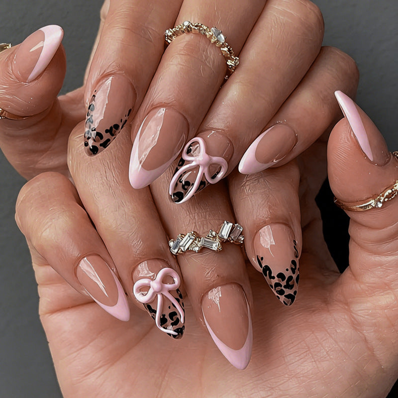 Artificial Nail Set with Playful Bow Look Stornfield