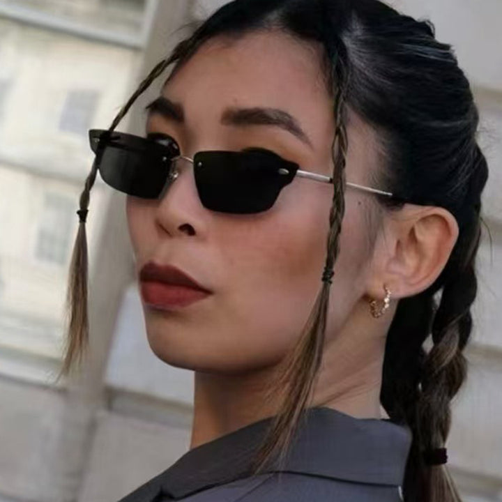 Women's geometric sunglasses with delicate frame and transparent lenses Stornfield