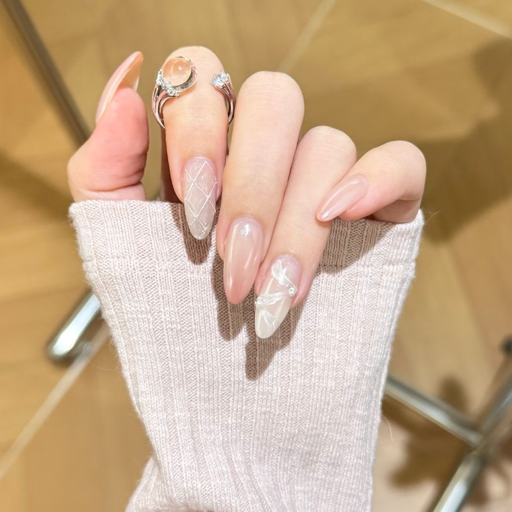 Stylish and Elegant Nail Extensions