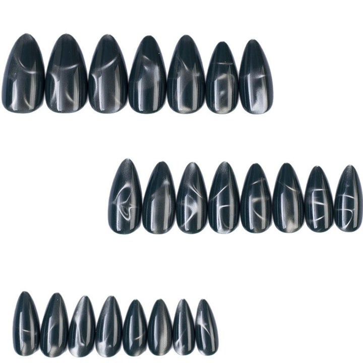 Artificial nails with elegant pointed design Stornfield