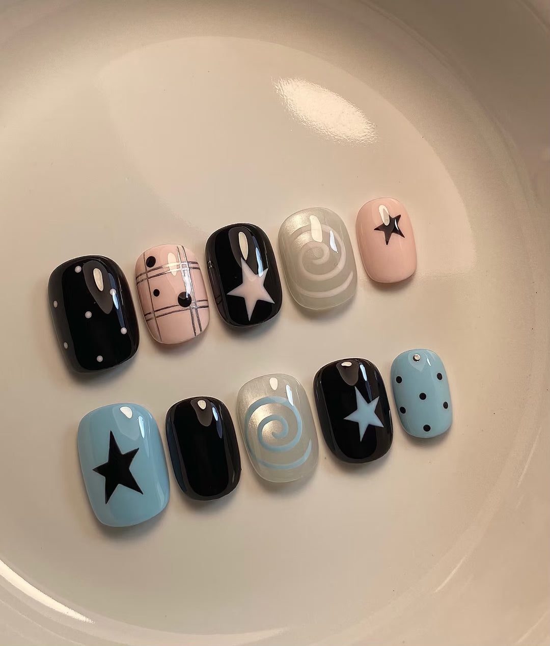Decorative Press-On Nail Art Set with Star and Swirl Designs