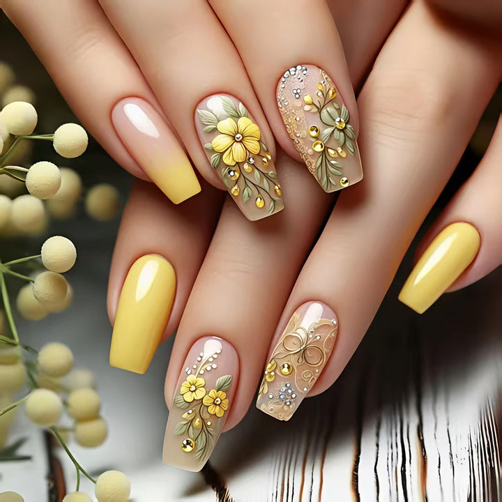Artificial nails with floral embellishments and glitter Stornfield