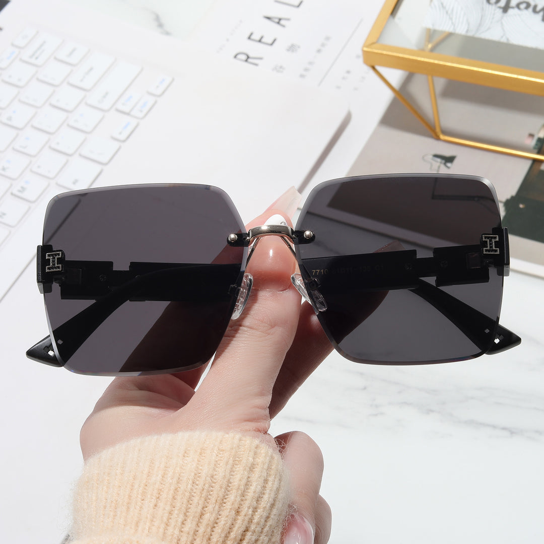 Women's oversized square sunglasses with stylish accents Stornfield
