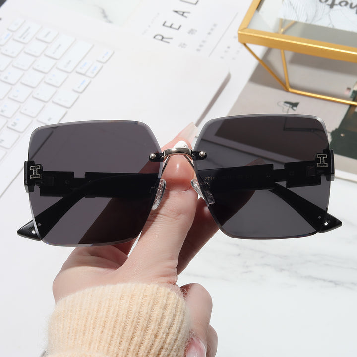 Women's oversized square sunglasses with stylish accents Stornfield