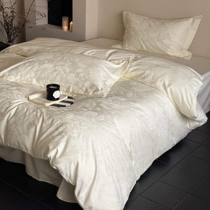 Jacquard bedding set made of cotton satin with floral relief structure Stornfield