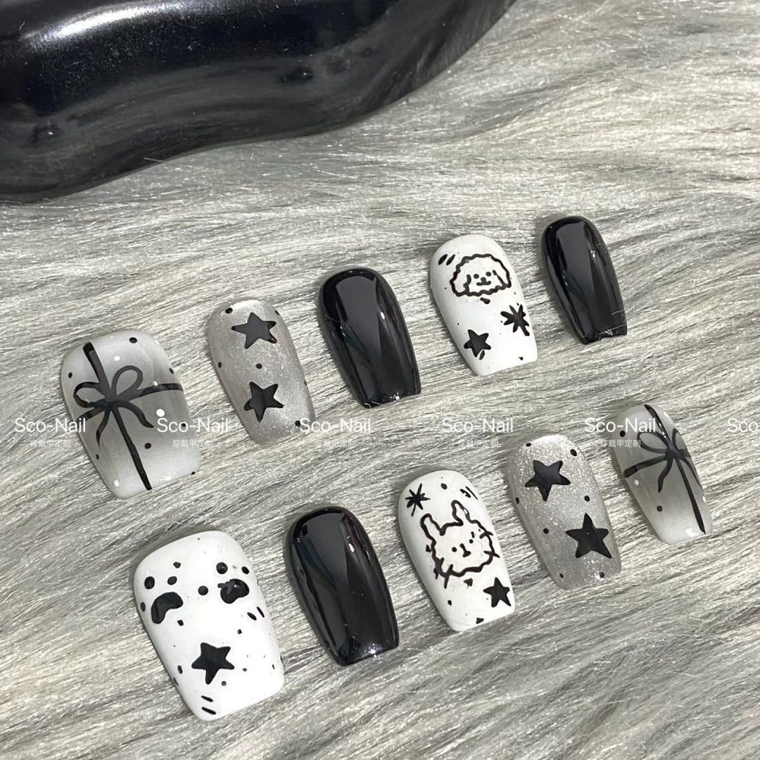 Nail art with creative Christmas design
