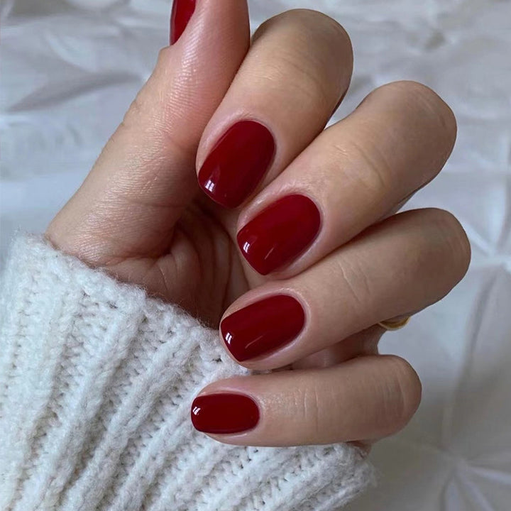 Creative Nail Art with Elegant High Gloss Finish Stornfield