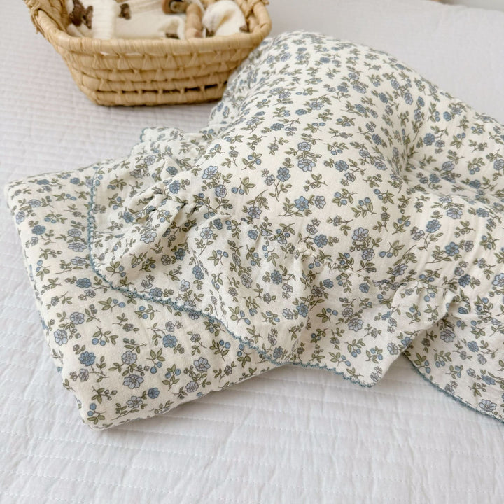 Unisex Muslin Blanket with delicate floral design and elegant ruffles Stornfield