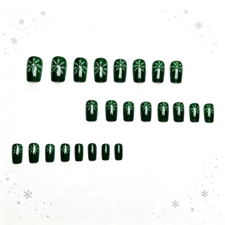 Winter-Themed Nail Art Stornfield