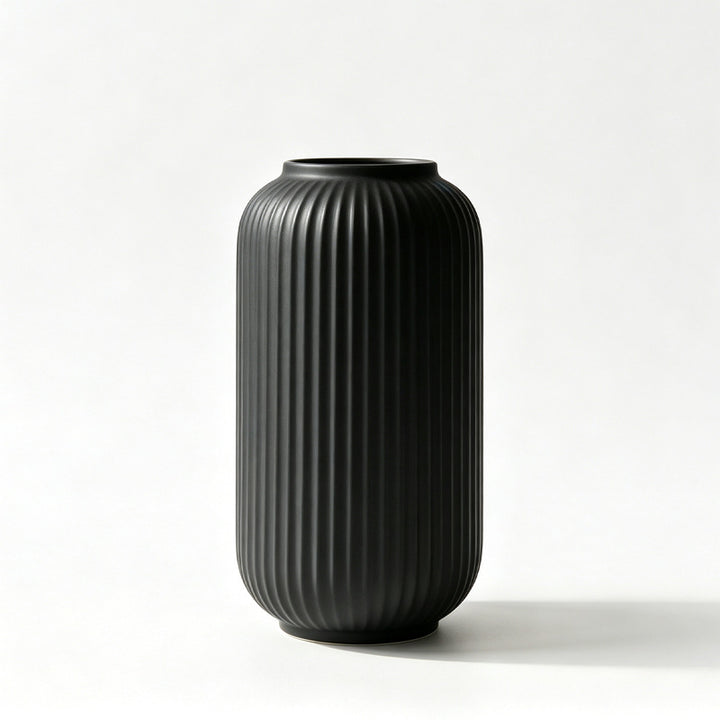 Elegant Ribbed Ceramic Decorative Vase Stornfeild