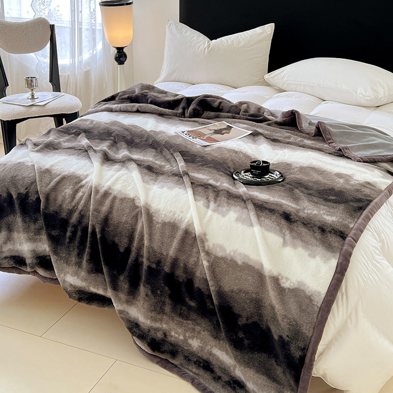 Extra soft microfiber living room blanket with wave pattern and velvet piping