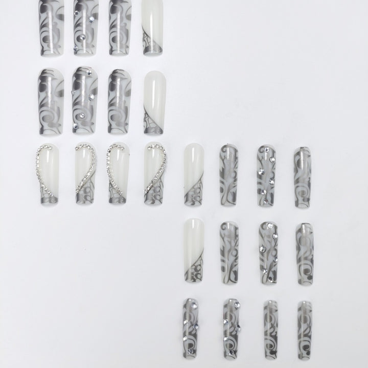 Artificial nails with sparkling rhinestones Stornfield