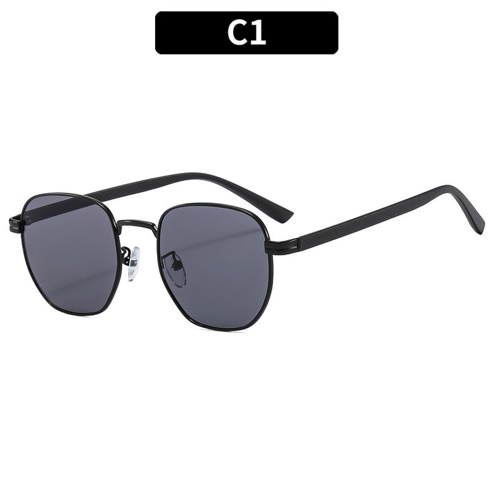 Retro-Inspired Geometric Frame Sunglasses