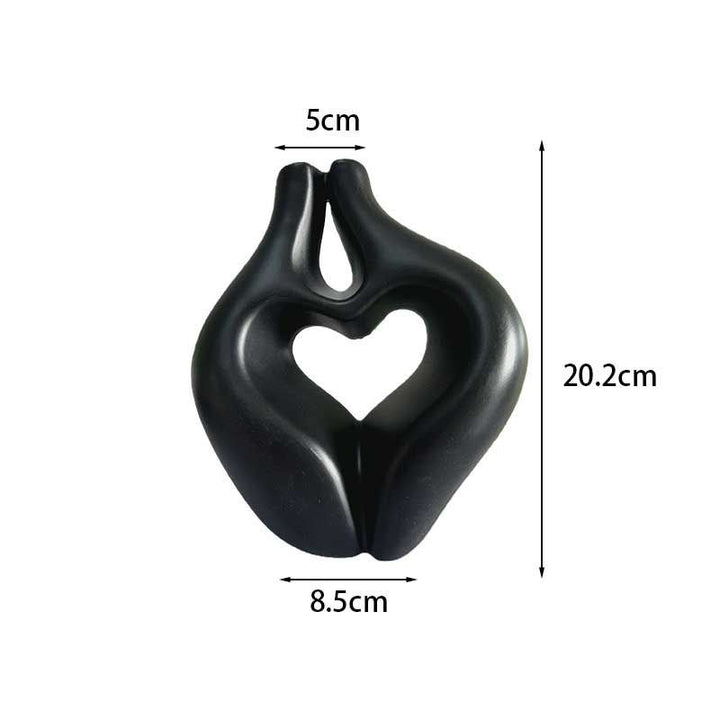 Heart-Shaped Decorative Sculpture Stornfeild