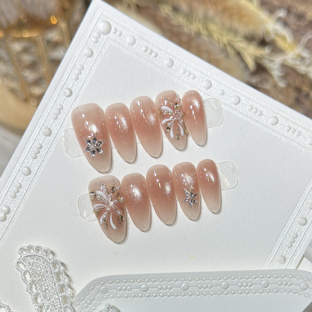 Elegant Press-On Nail Set with Decorative Star Accents Stornfield