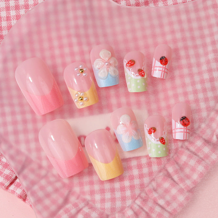 Floral Press-On Nail Art Set Stornfield