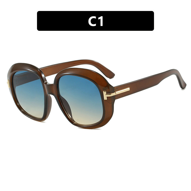Women's oversized sunglasses with elegant frame structure and UV protection Stornfield