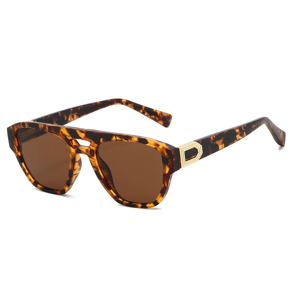Ladies Designer Sunglasses with modern, angular frame and gradient Stornfield