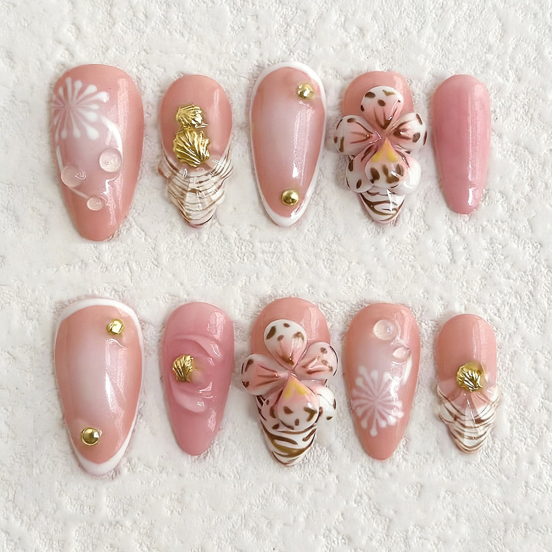 Elegant Floral Embellished Press-On Nail Set Stornfield