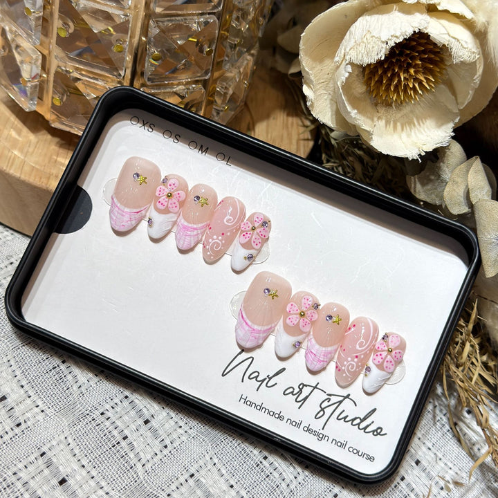 Handmade Floral Press-On Nail Set Stornfield 1788224057